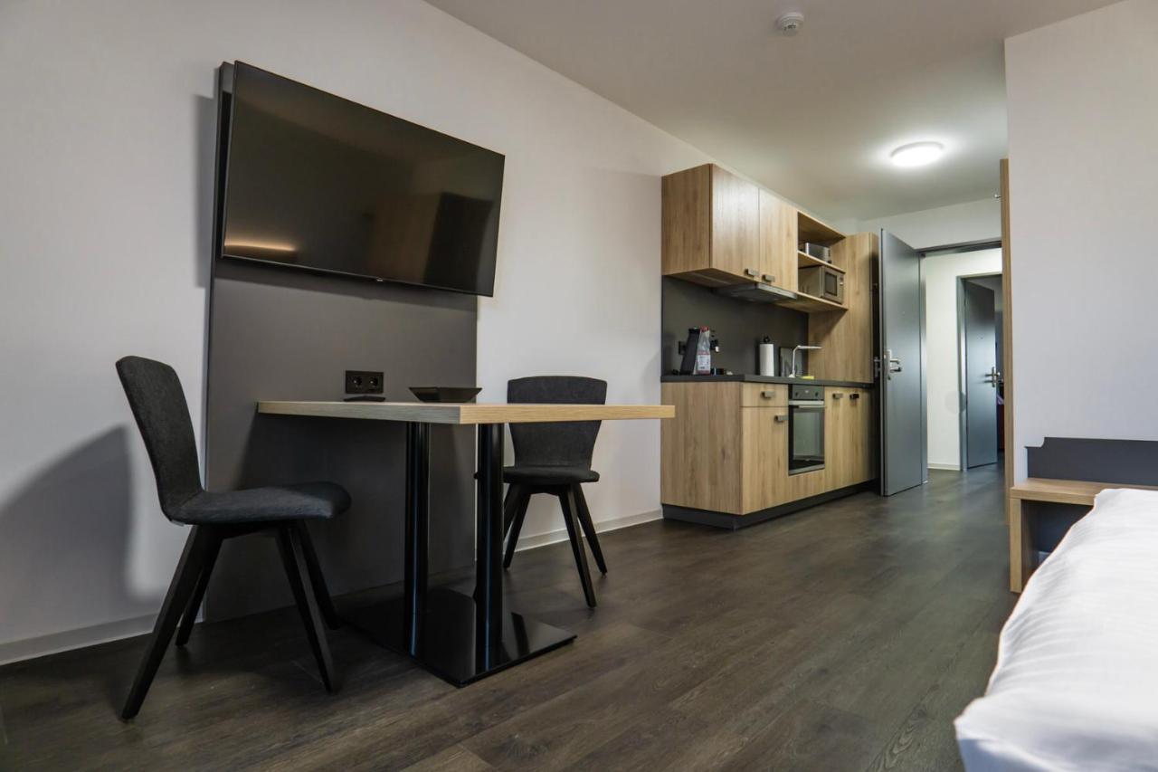 Boardinghouse Karlsdorf-Neuthard Aparthotel Eksteriør bilde